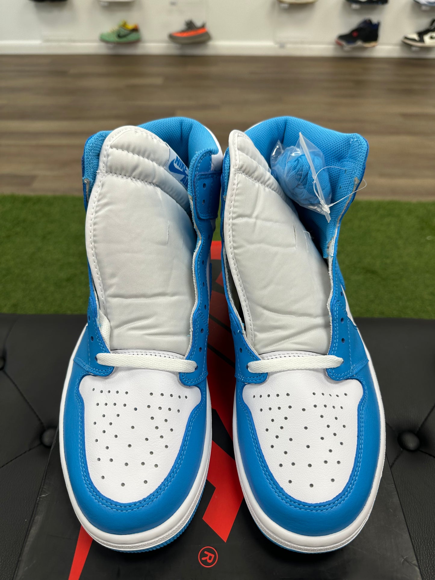 Jordan 1 Retro High OG UNC - Size 12