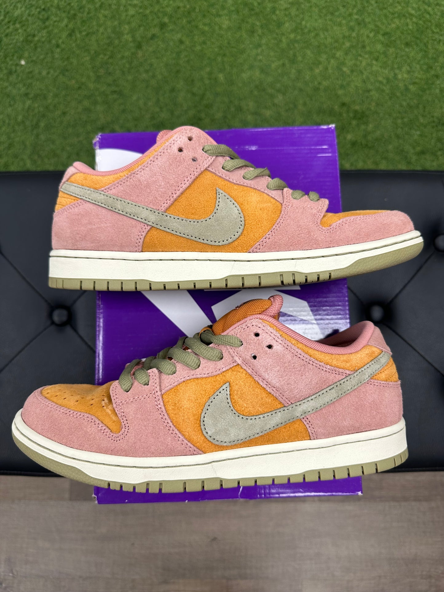 Nike SB Dunk Low Red Stardust - Size 10 (U)