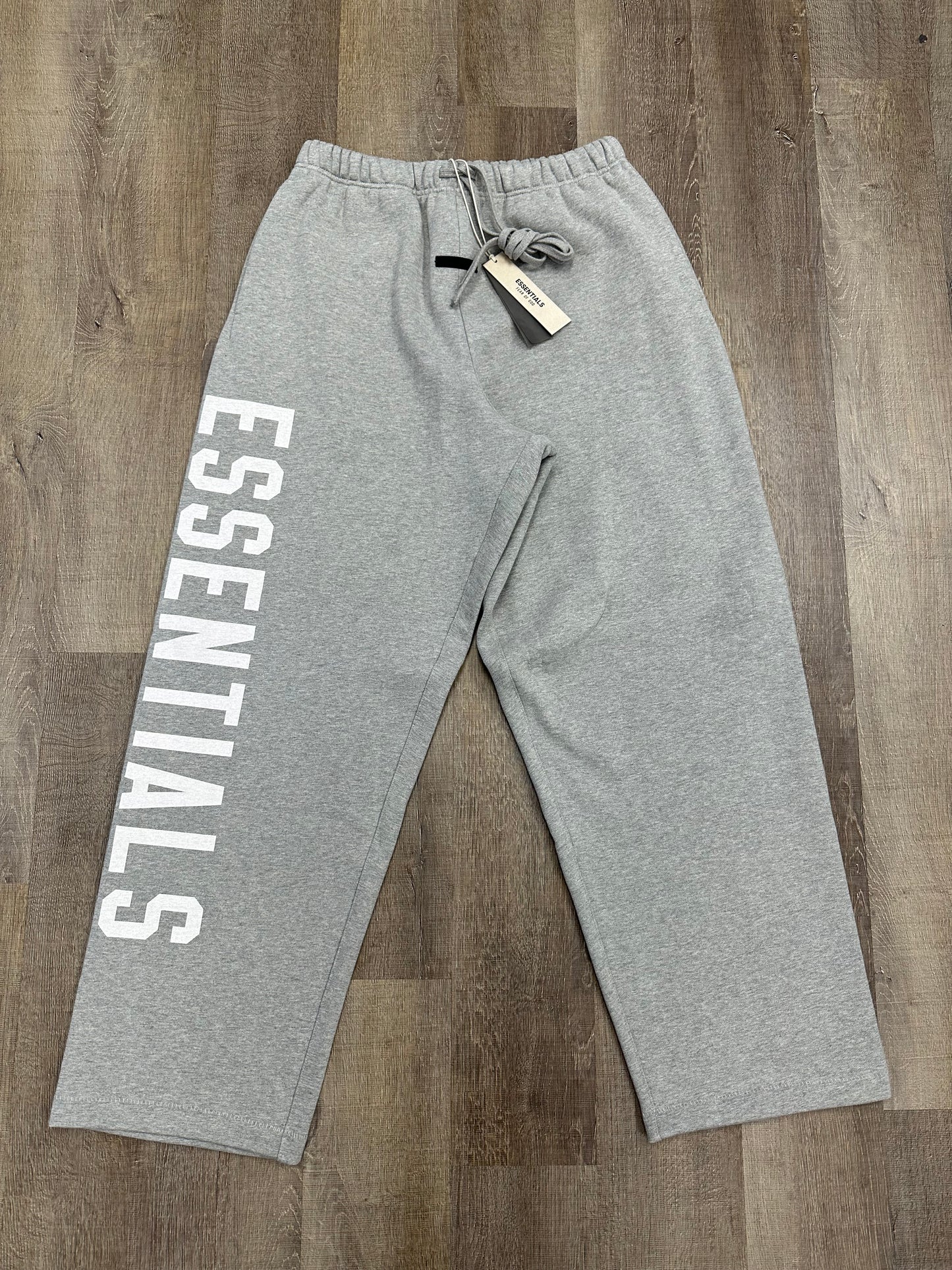 Fear of God Essentials Fleece Relaxed Sweatpant Grey - Mens