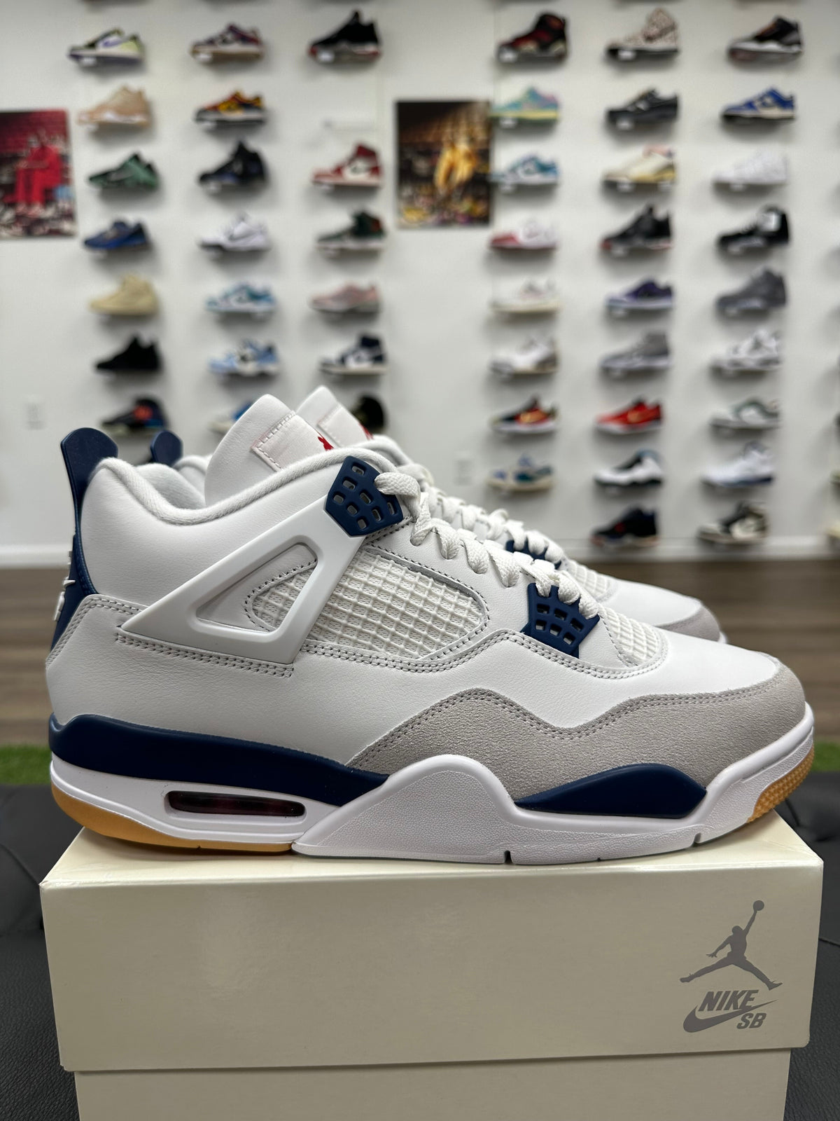 Jordan 4 Retro SB Navy