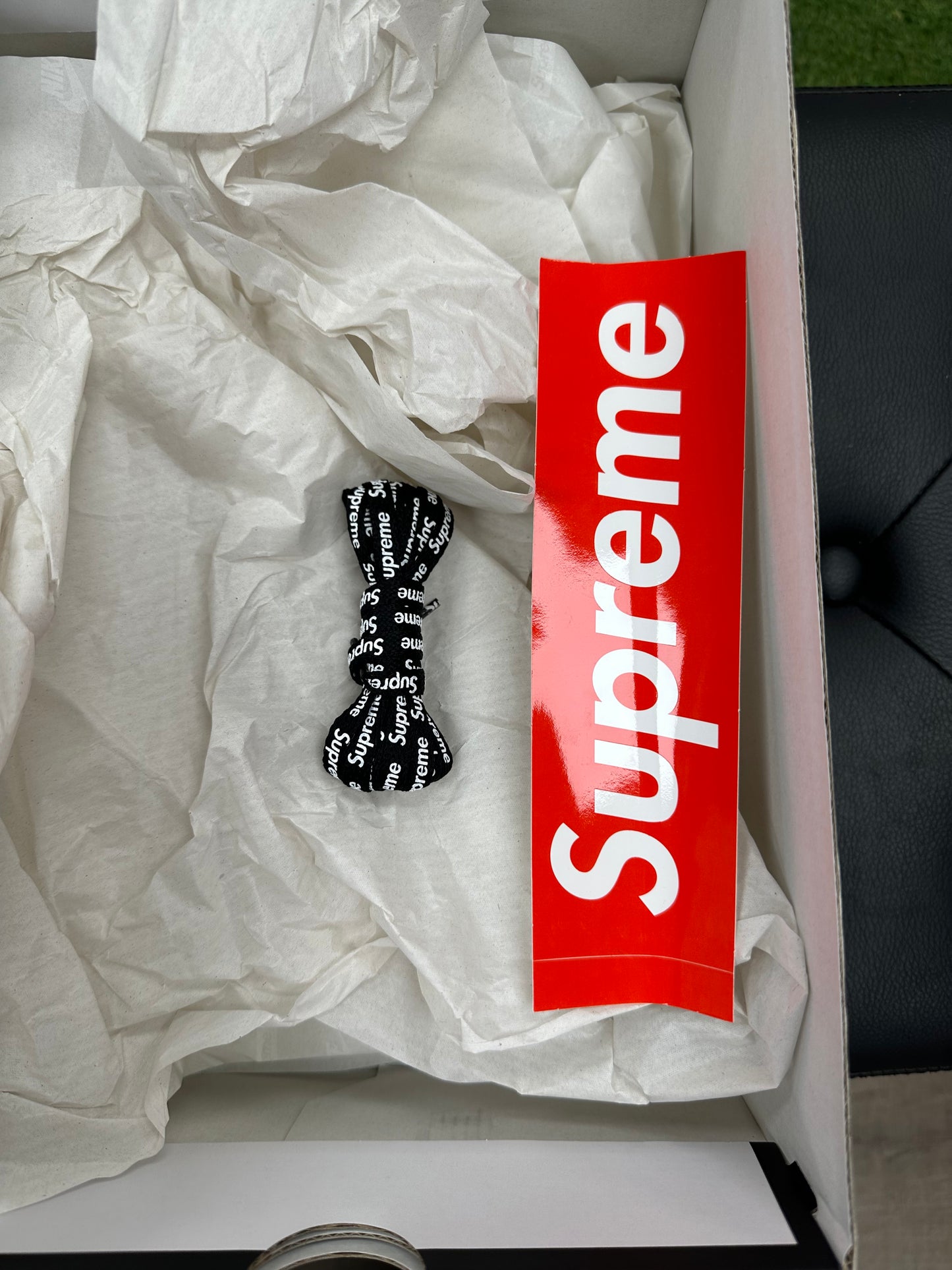 Nike Air Force 1 Low Supreme Black - Size 10