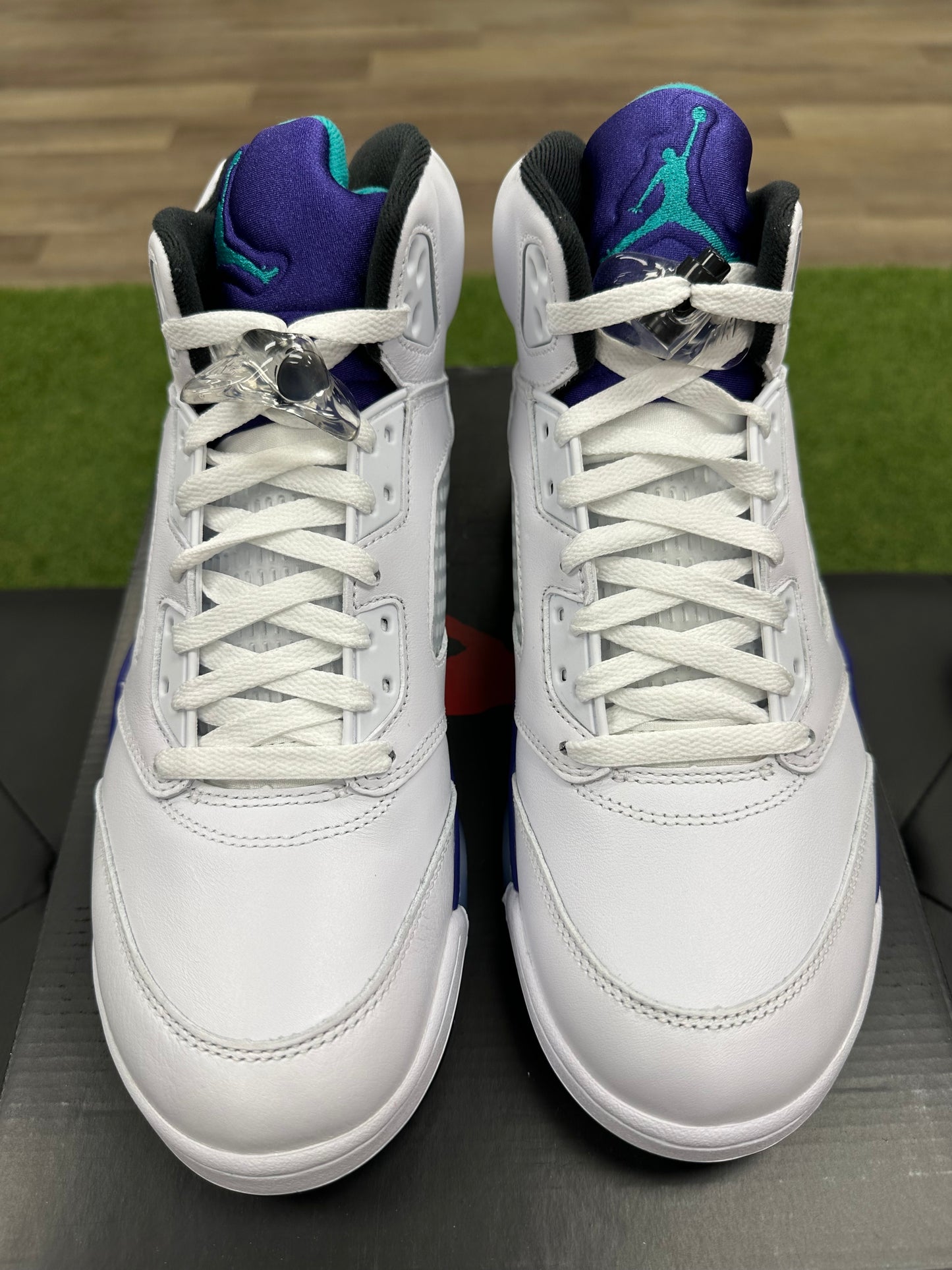 Jordan 5 Retro Grape (2025) - Size 10.5