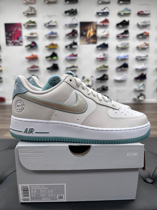 Nike Air Force 1 Low '07 Philadelphia - Size 9.5