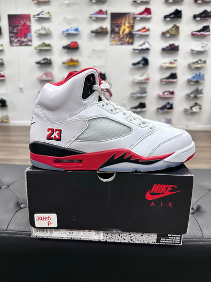 Jordan 5 Retro Fire Red Black Tongue (2025)