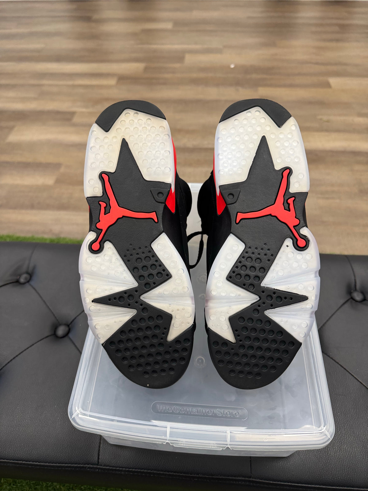 Jordan 6 Retro Black Infrared (2019) - Size 8.5 (U)