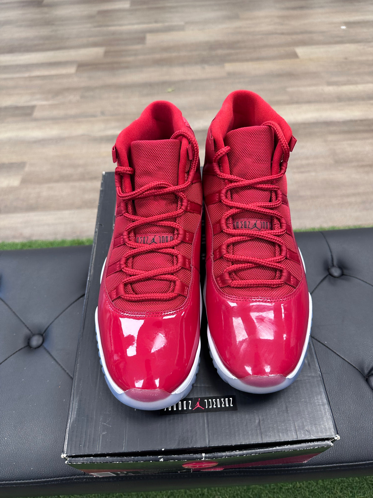Jordan 11 Retro Win Like 96 -Size 11 (U)