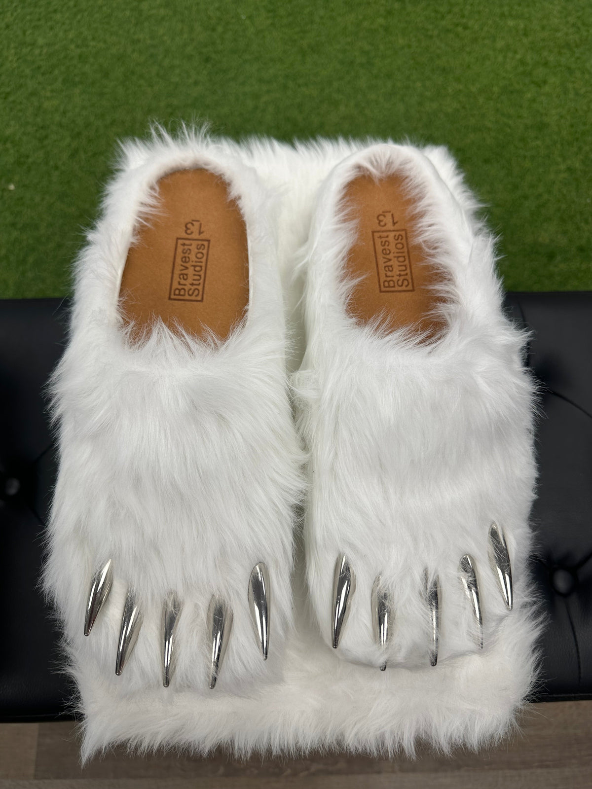 Bravest Studios Bear Claw Mule White