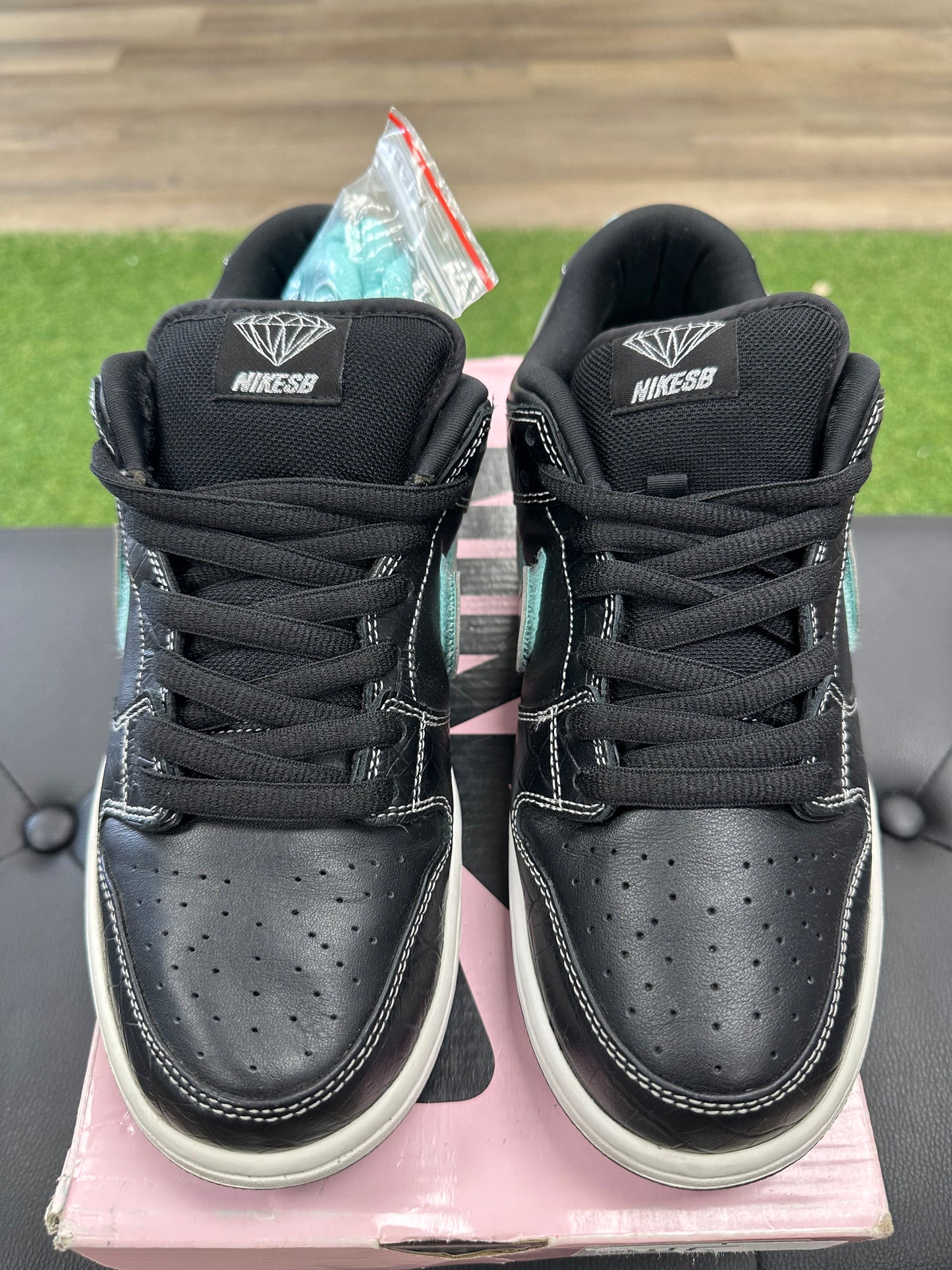 Nike SB Dunk Low Diamond Supply Co. Black Diamond - Size 9 (U)