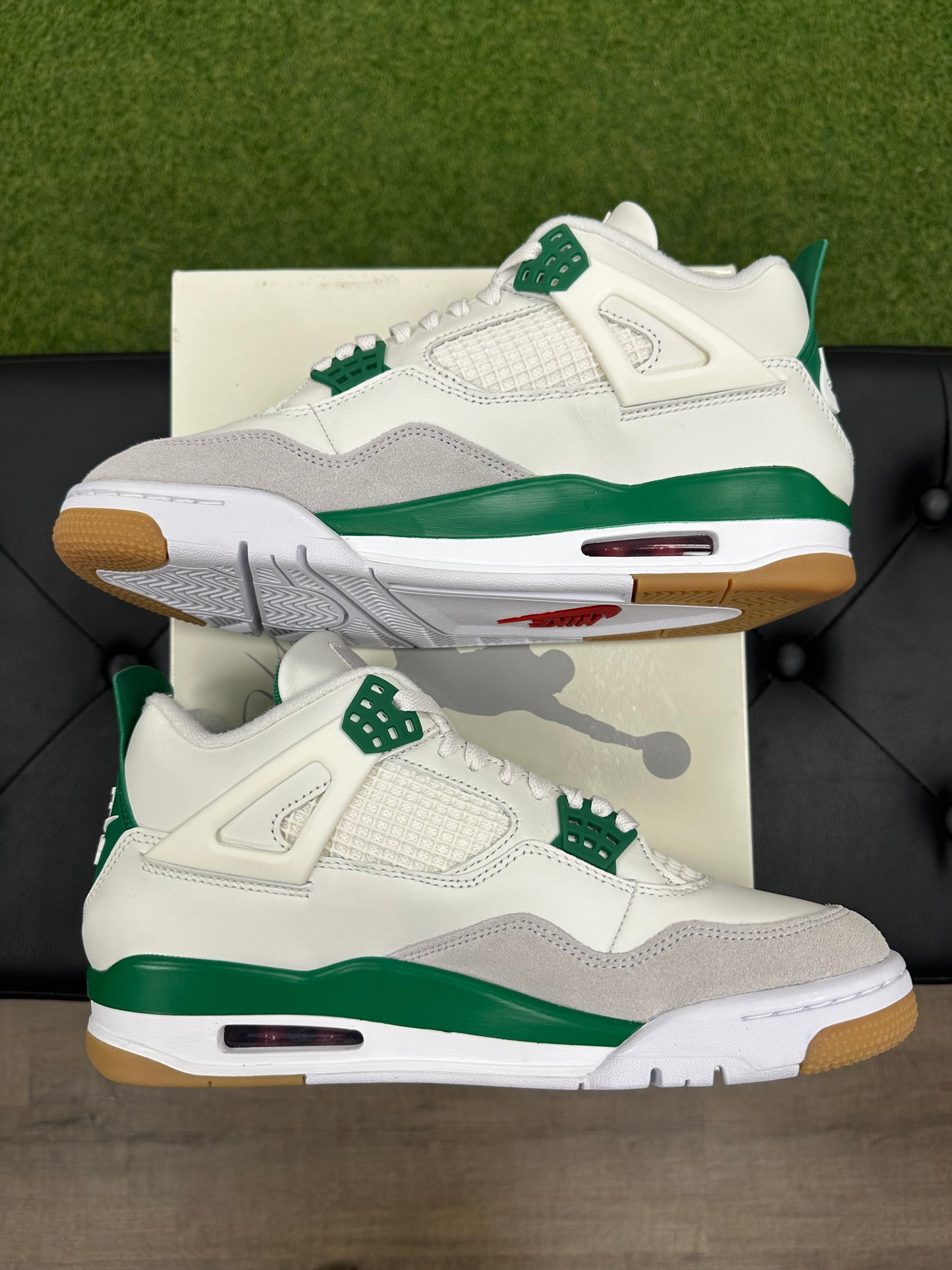 Jordan 4 Retro SB Pine Green - Size 9