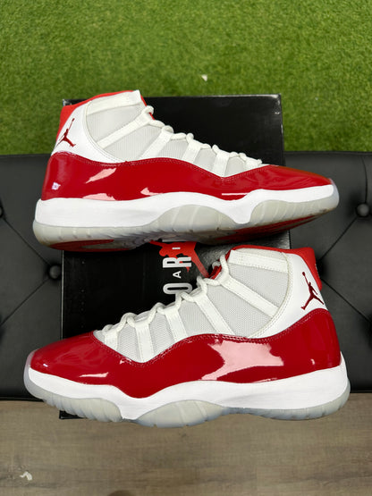 Jordan 11 Retro Cherry (2022) - Size 10.5 (U)