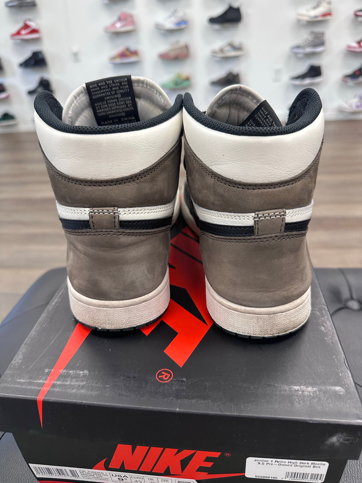 Jordan 1 Retro High Dark Mocha