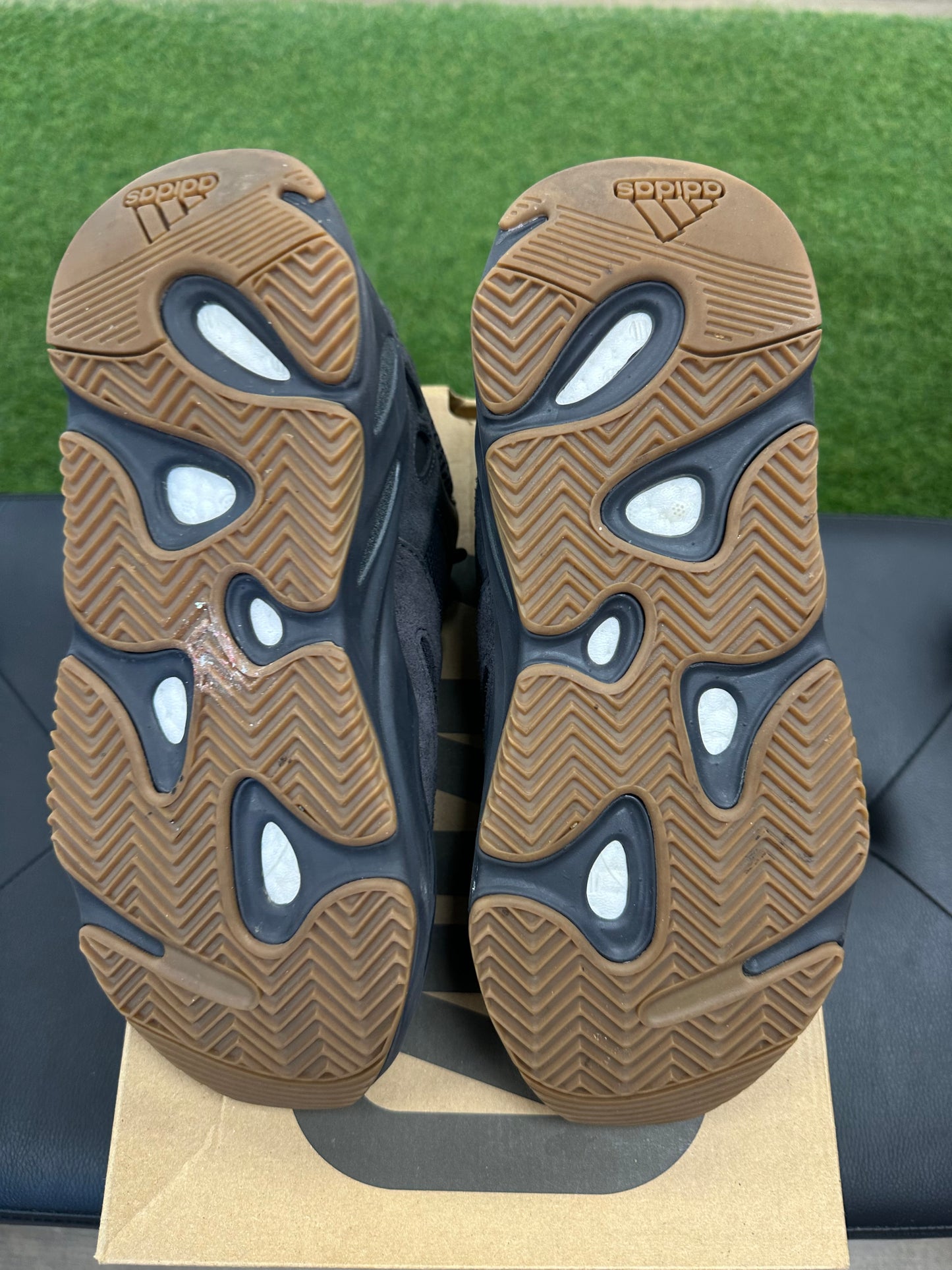 adidas Yeezy Boost 700 Utility Black - Mens (U8)