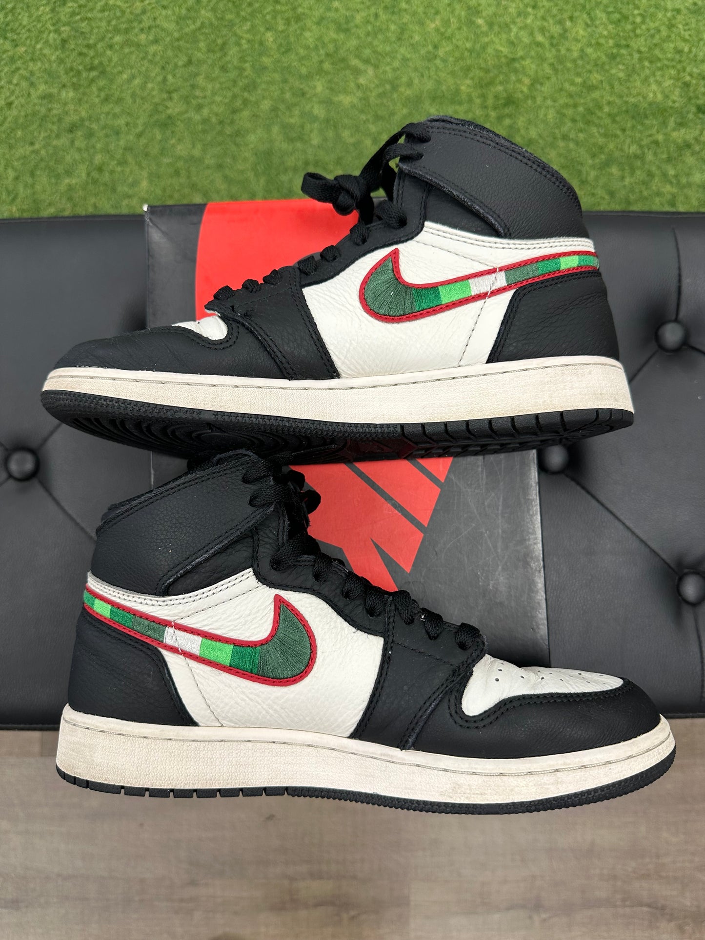 Jordan 1 Retro High Sports Illustrated (A Star Is Born) (GS) - Size 7 (U)