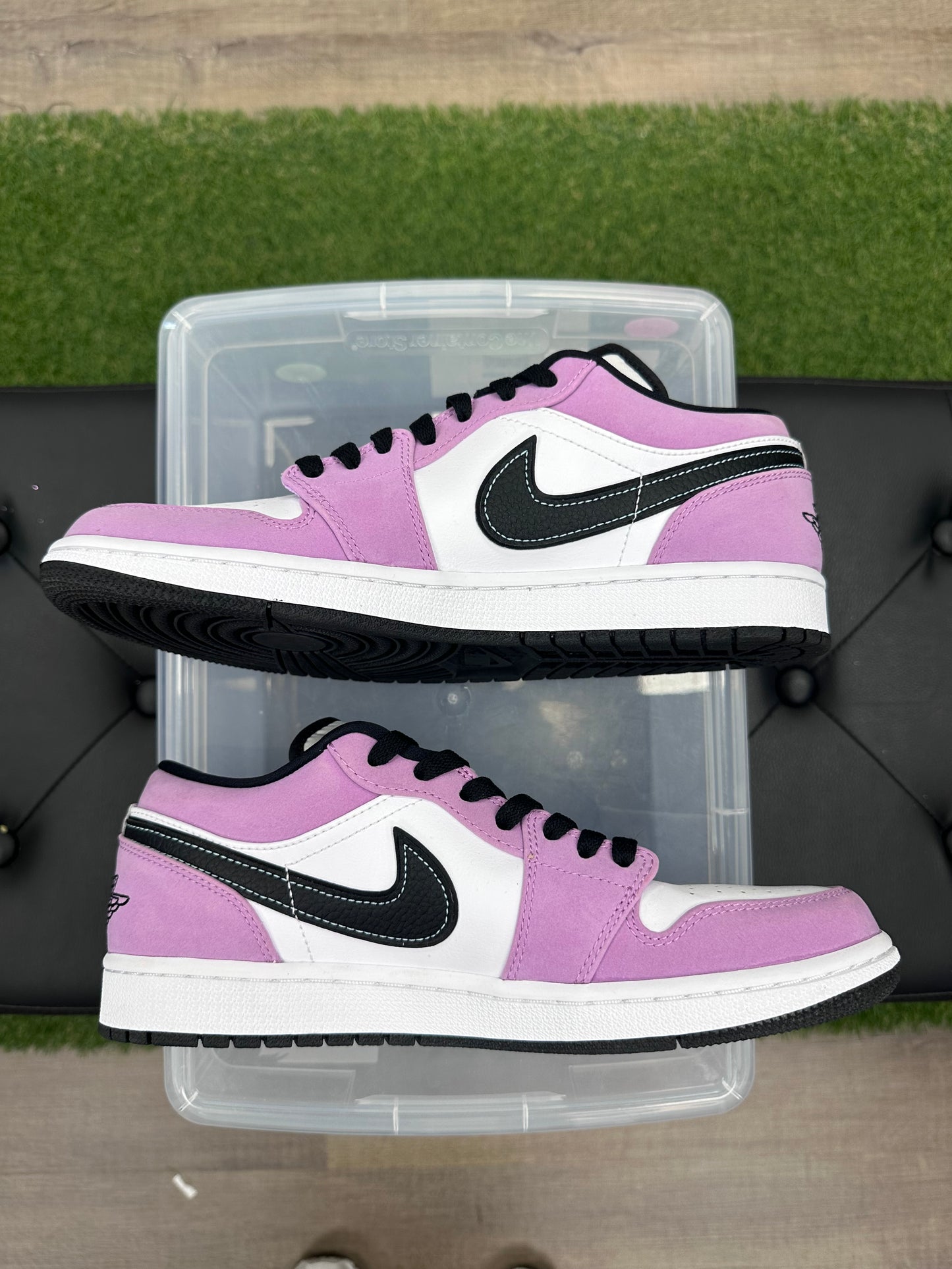 Jordan 1 Low SE Violet Shock White Black - Size 9 (U)