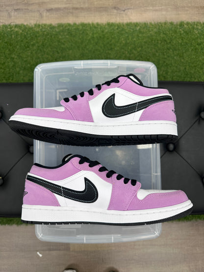 Jordan 1 Low SE Violet Shock White Black - Size 9 (U)