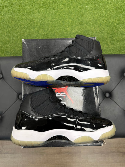 Jordan 11 Retro Space Jam (2016) - Size 8 (U)