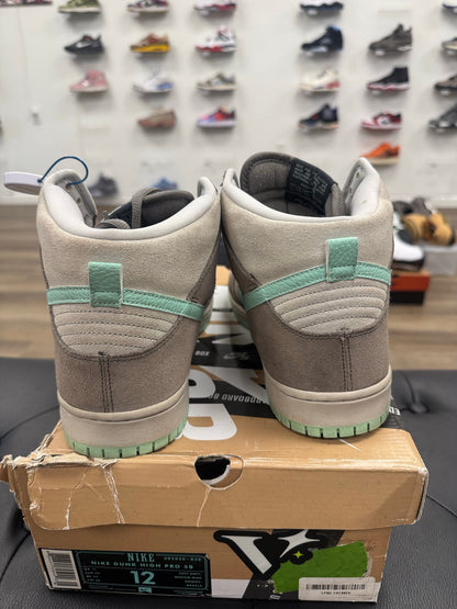 Nike SB Dunk High Soft Grey Mint