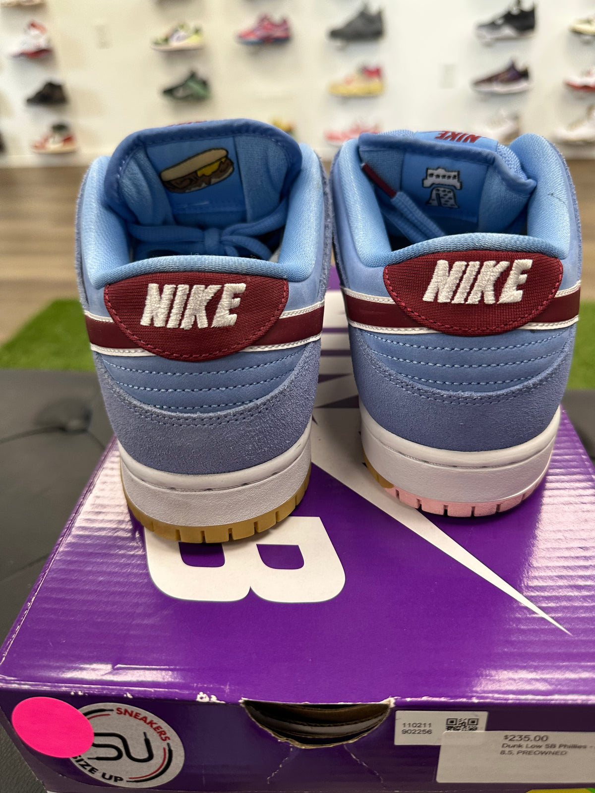 Nike SB Dunk Low Philadelphia Phillies