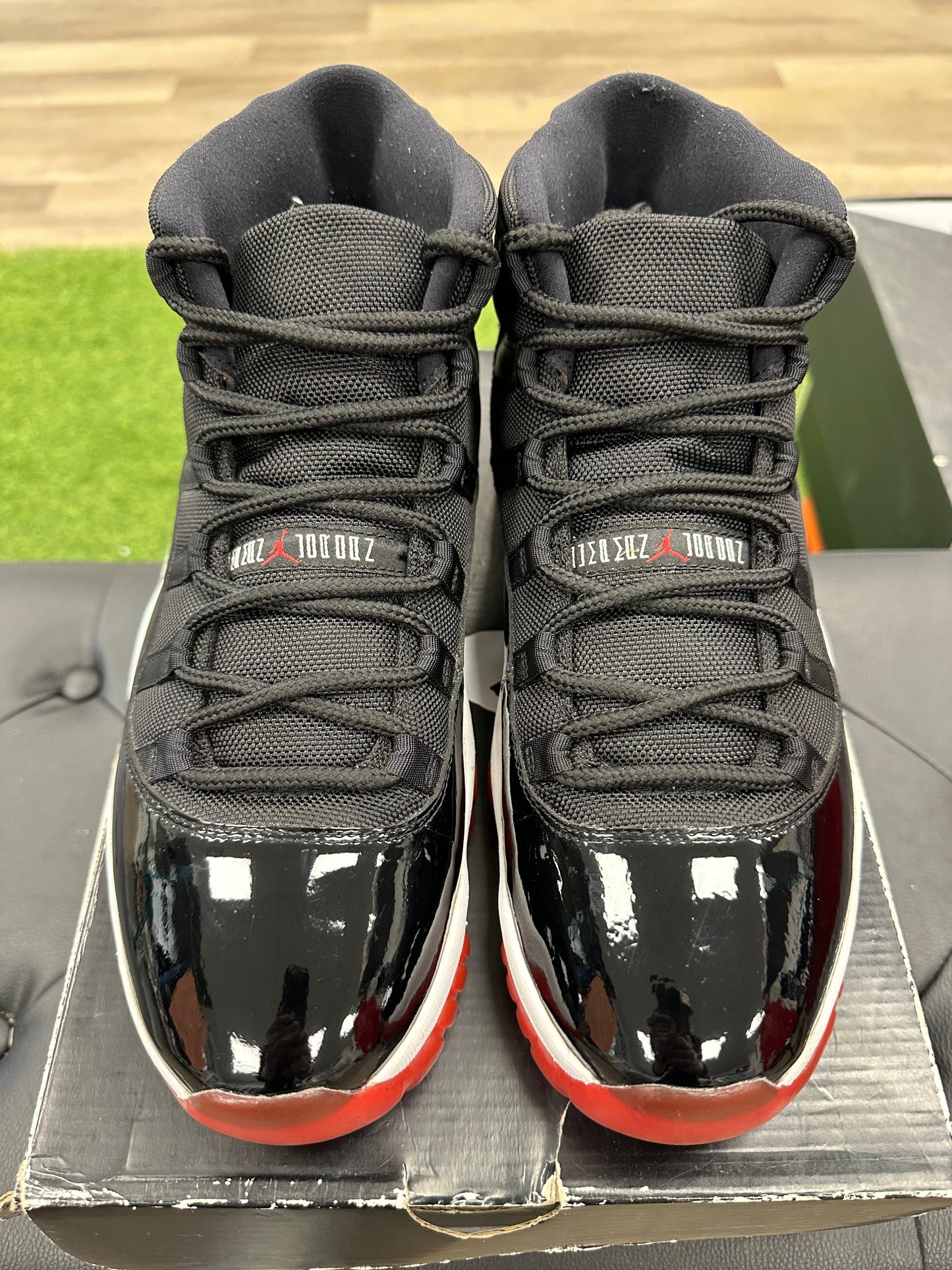 Jordan 11 Retro Playoffs (2012) - Size 12 (U)