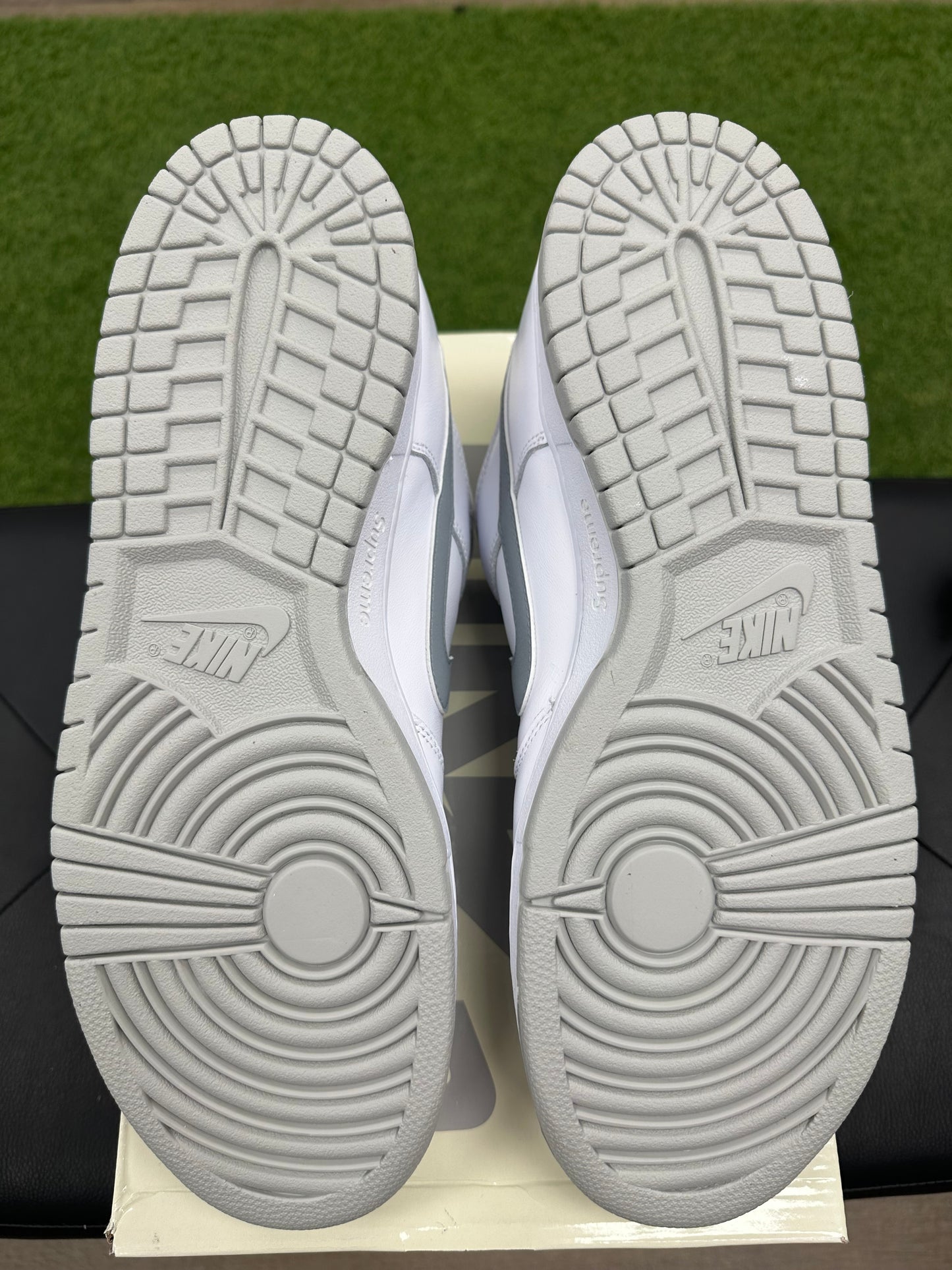 Nike SB Dunk Low Supreme 94 White Metallic Silver - Size 13