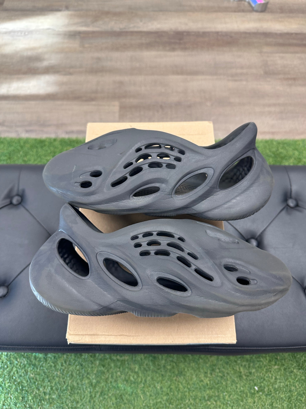 adidas Yeezy Foam RNR Onyx