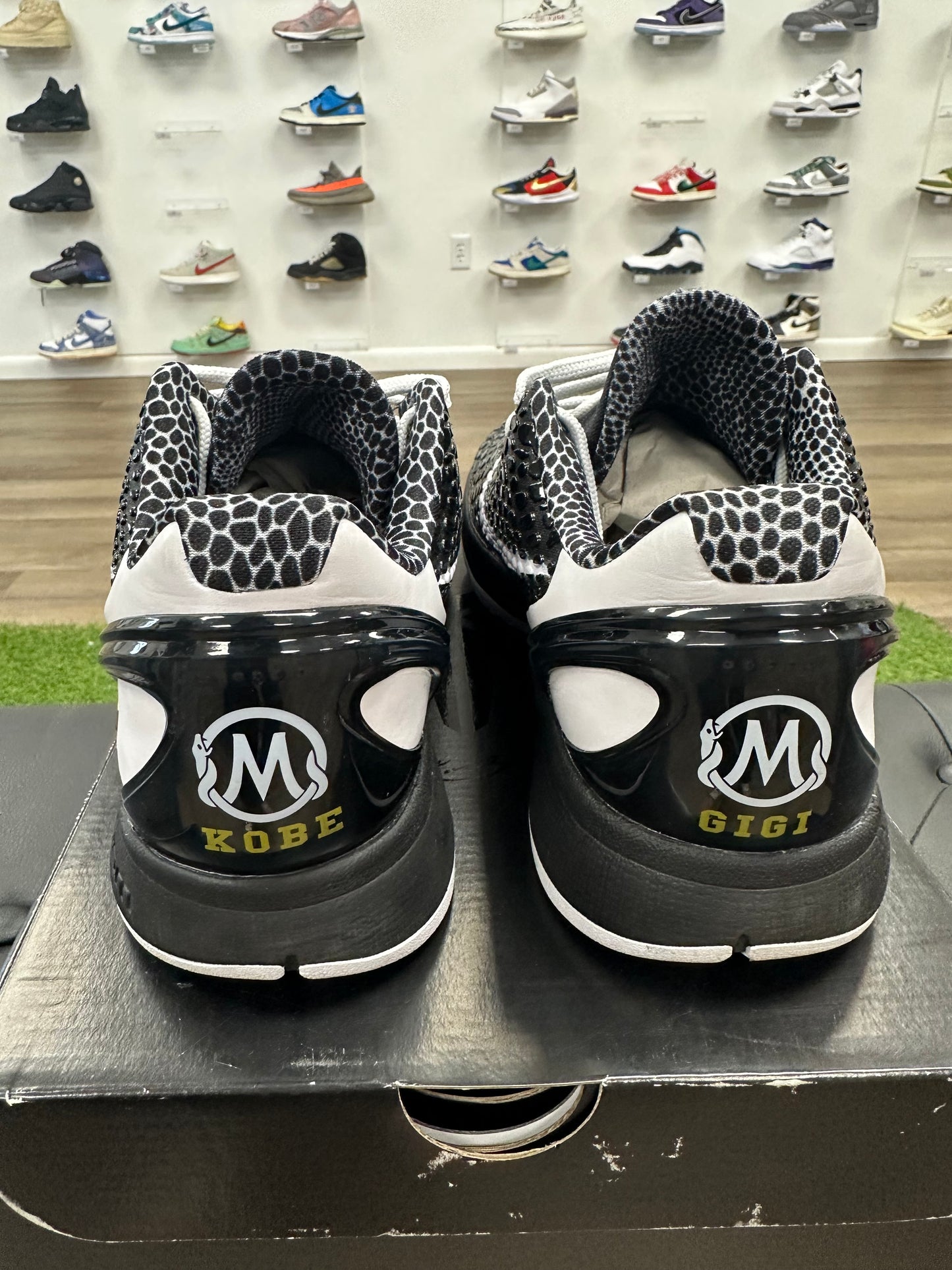 Nike Kobe 6 Protro Mambacita Sweet 16 - Size 10 (U)