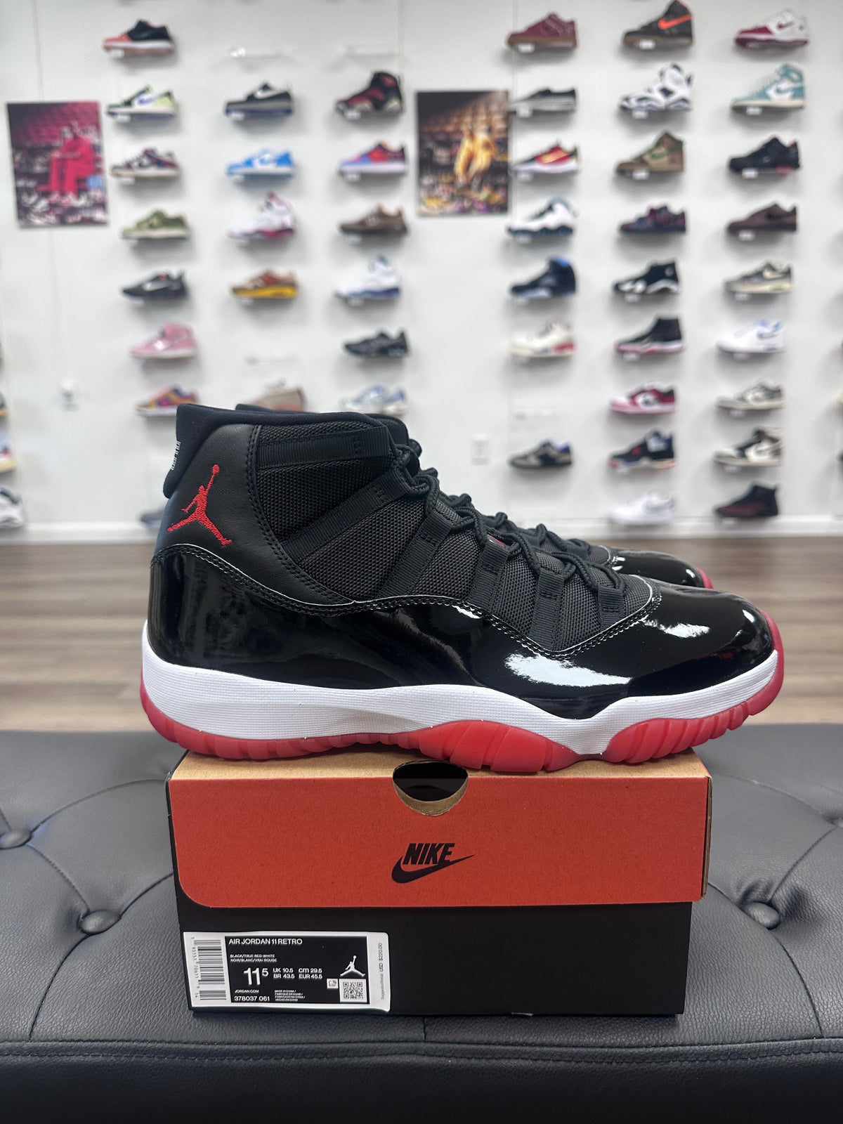 Jordan 11 Retro Playoffs Bred (2019)