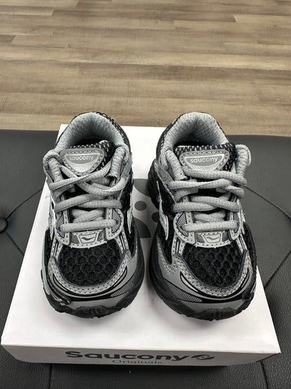 Saucony Omni 9 Kids Silver Black - Size 4c
