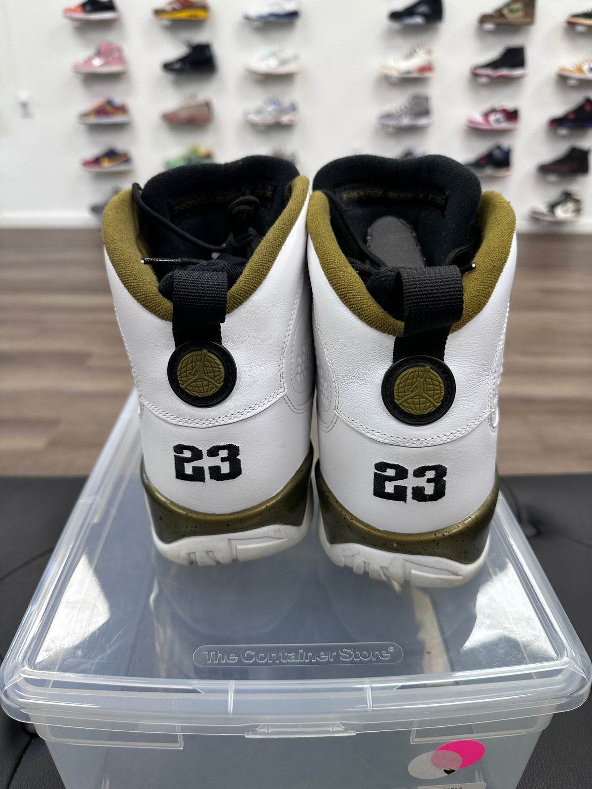 Jordan 9 Retro Statue