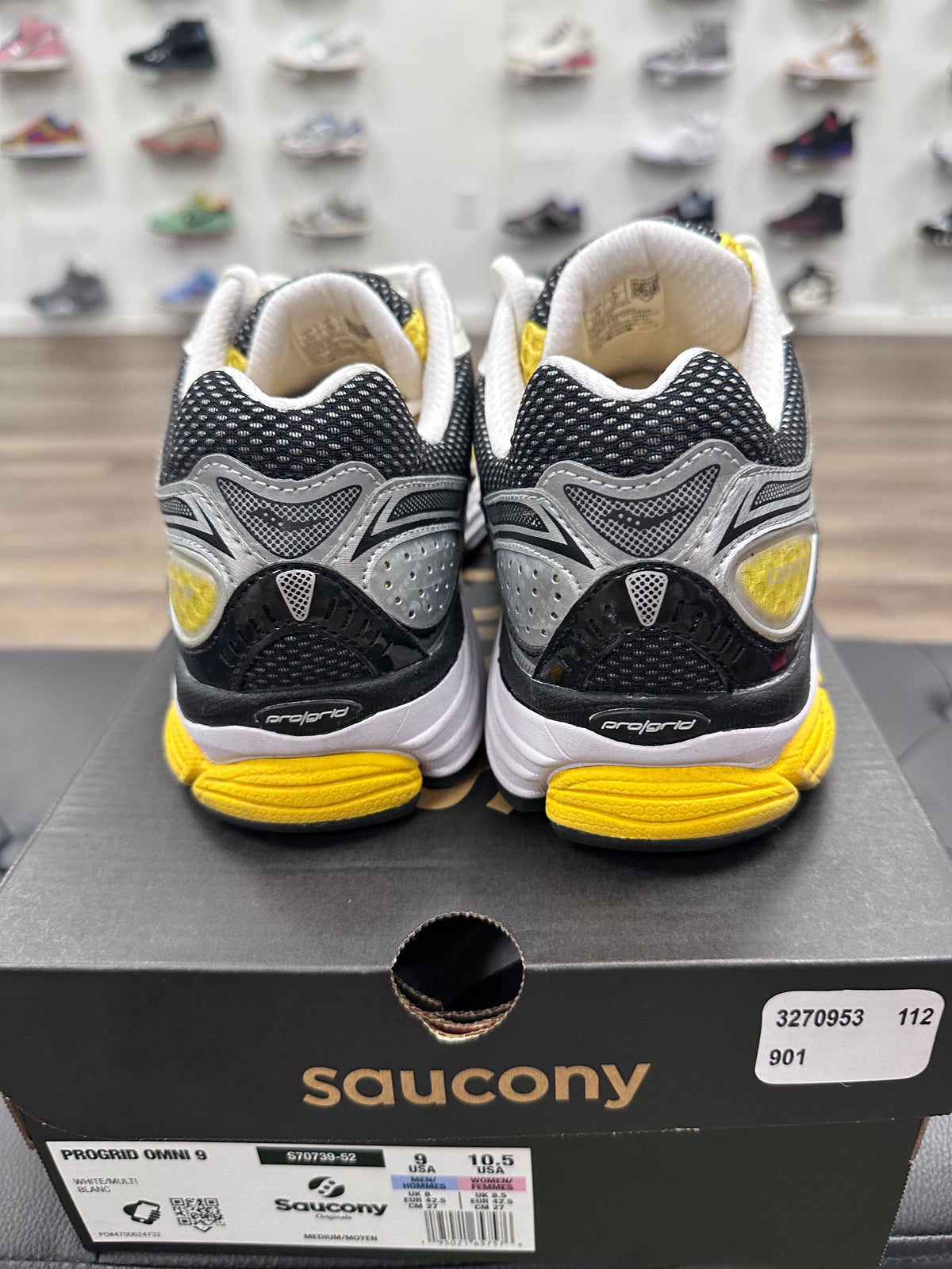 Saucony ProGrid Omni 9 ViZi Gold Metallic Silver