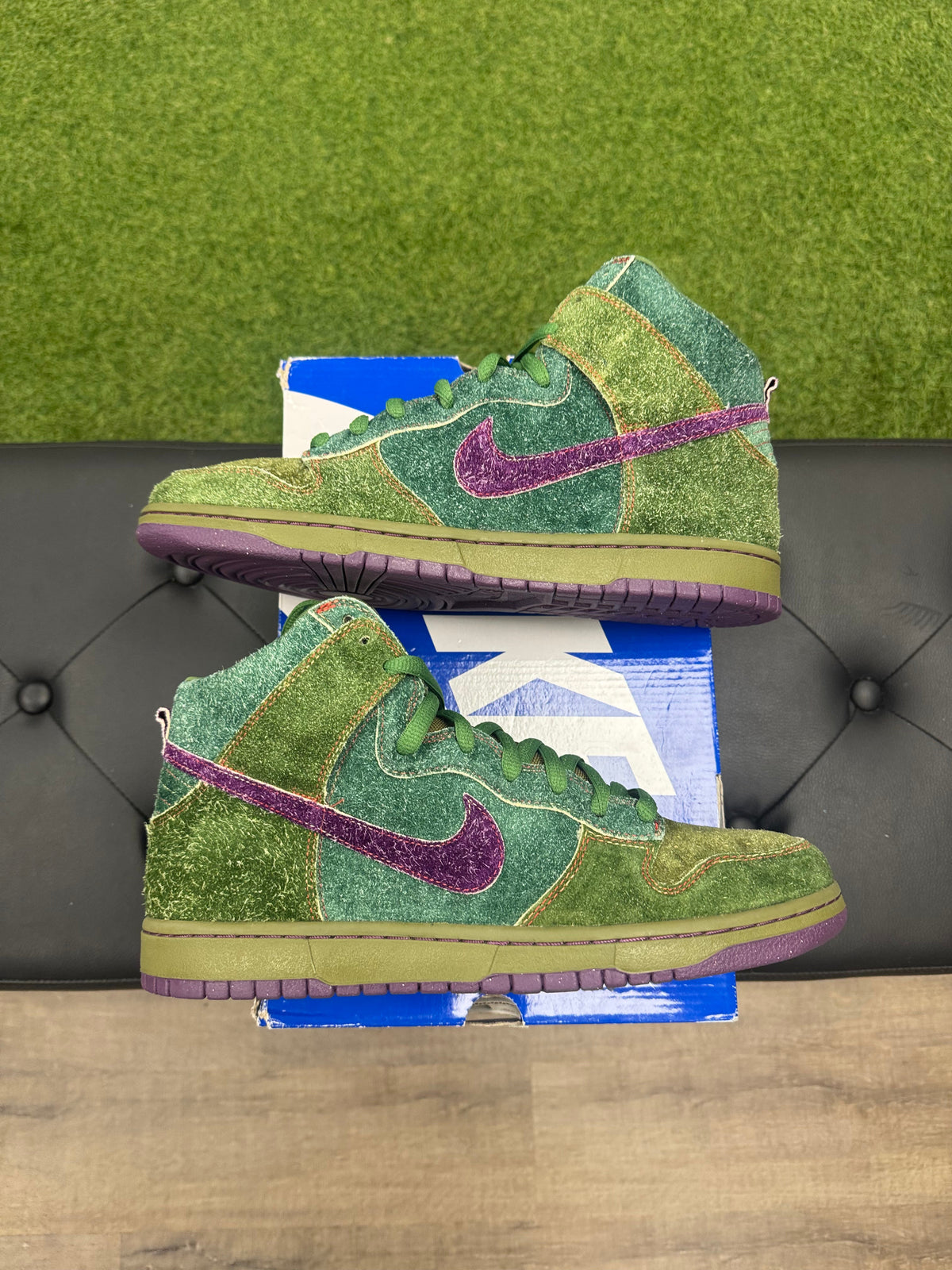 Nike SB Dunk High Skunk 420