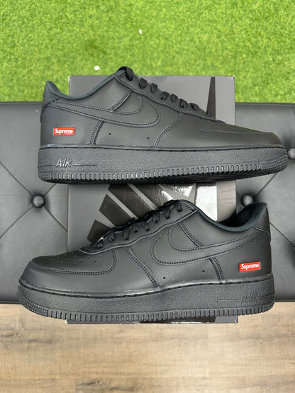 Nike Air Force 1 Low Supreme Black - Size 10