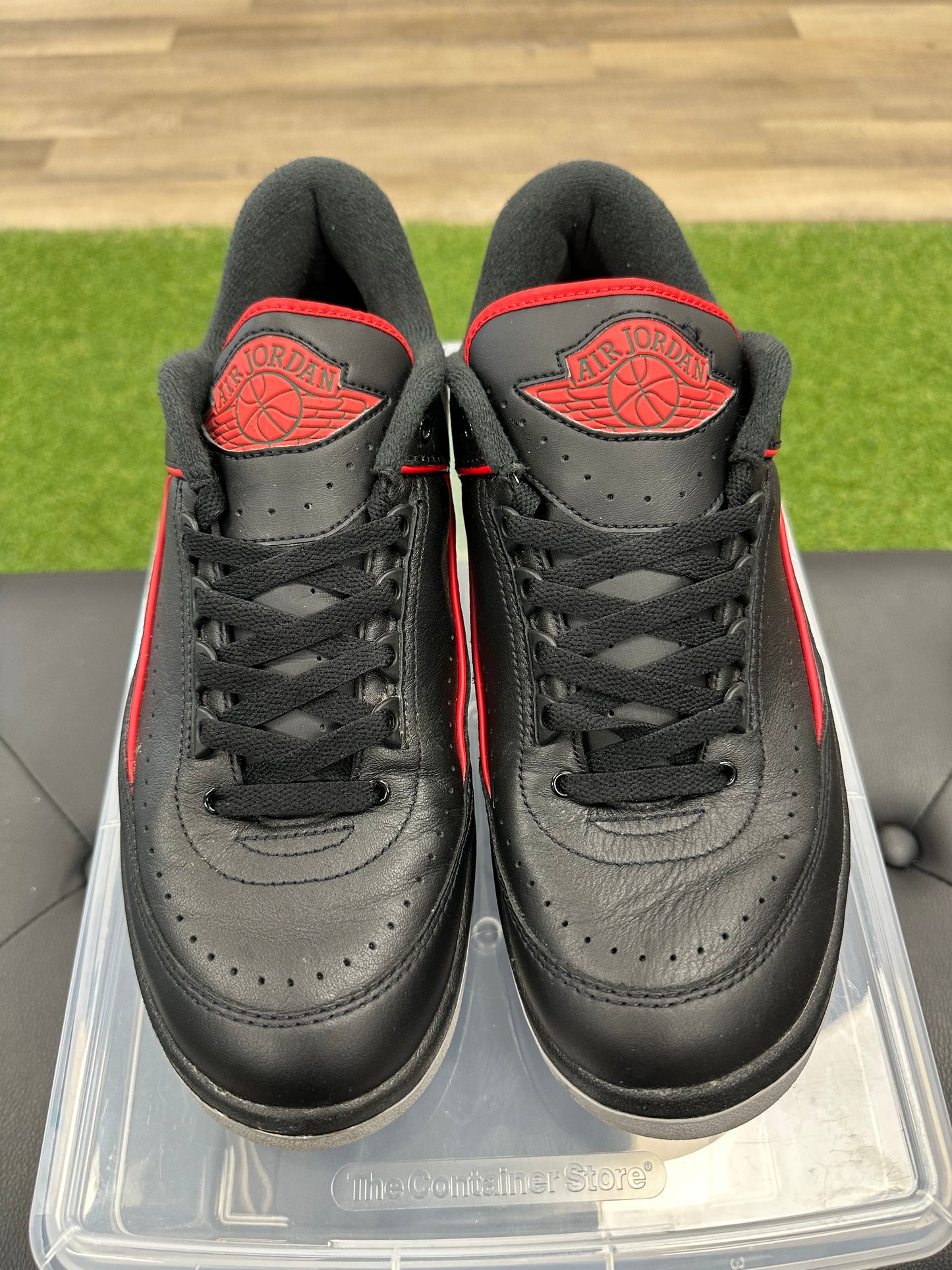Jordan 2 Retro Low Christmas - Size 10.5 (U)