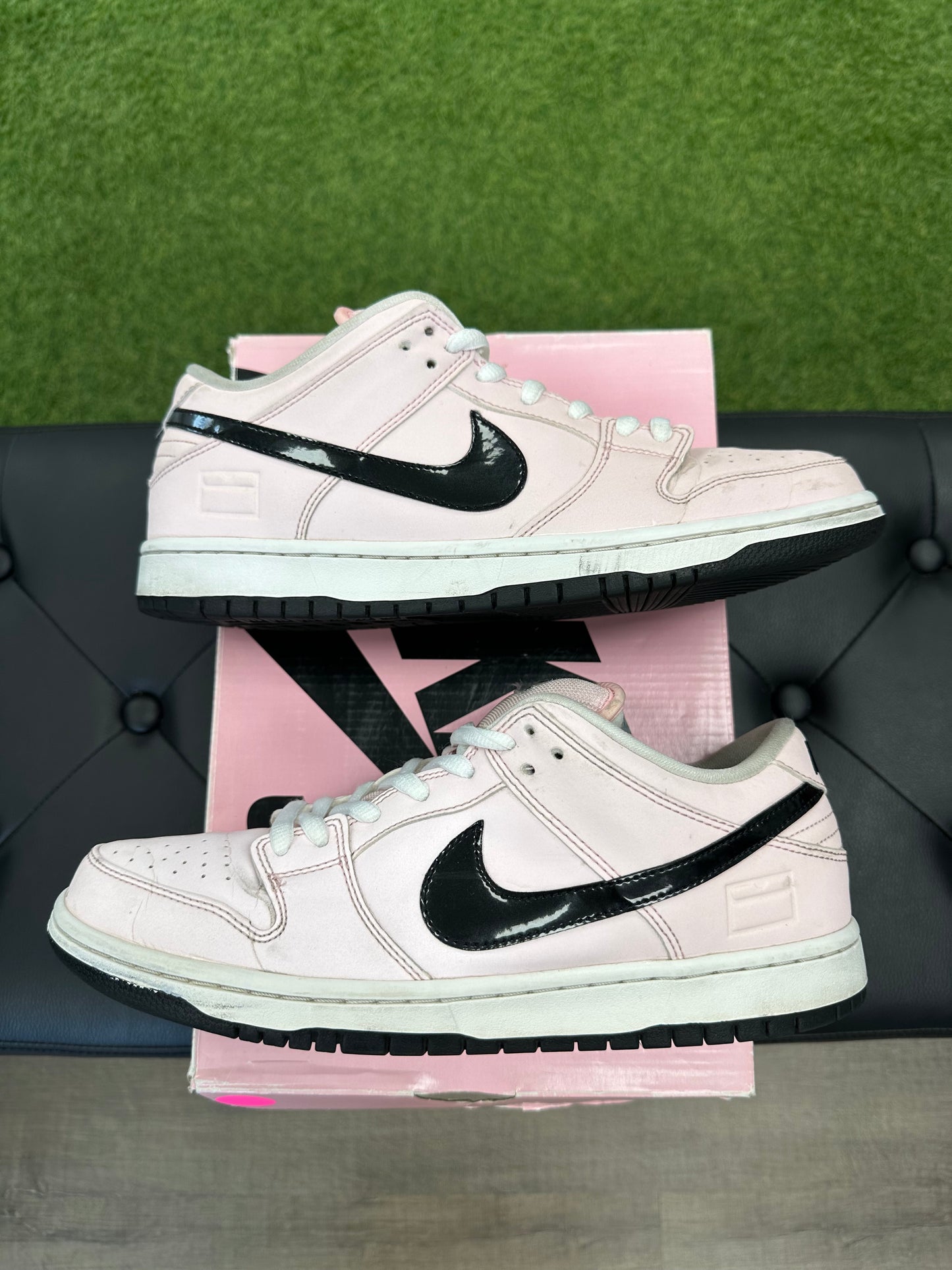 Nike SB Dunk Low Pink Box - Mens (U10)