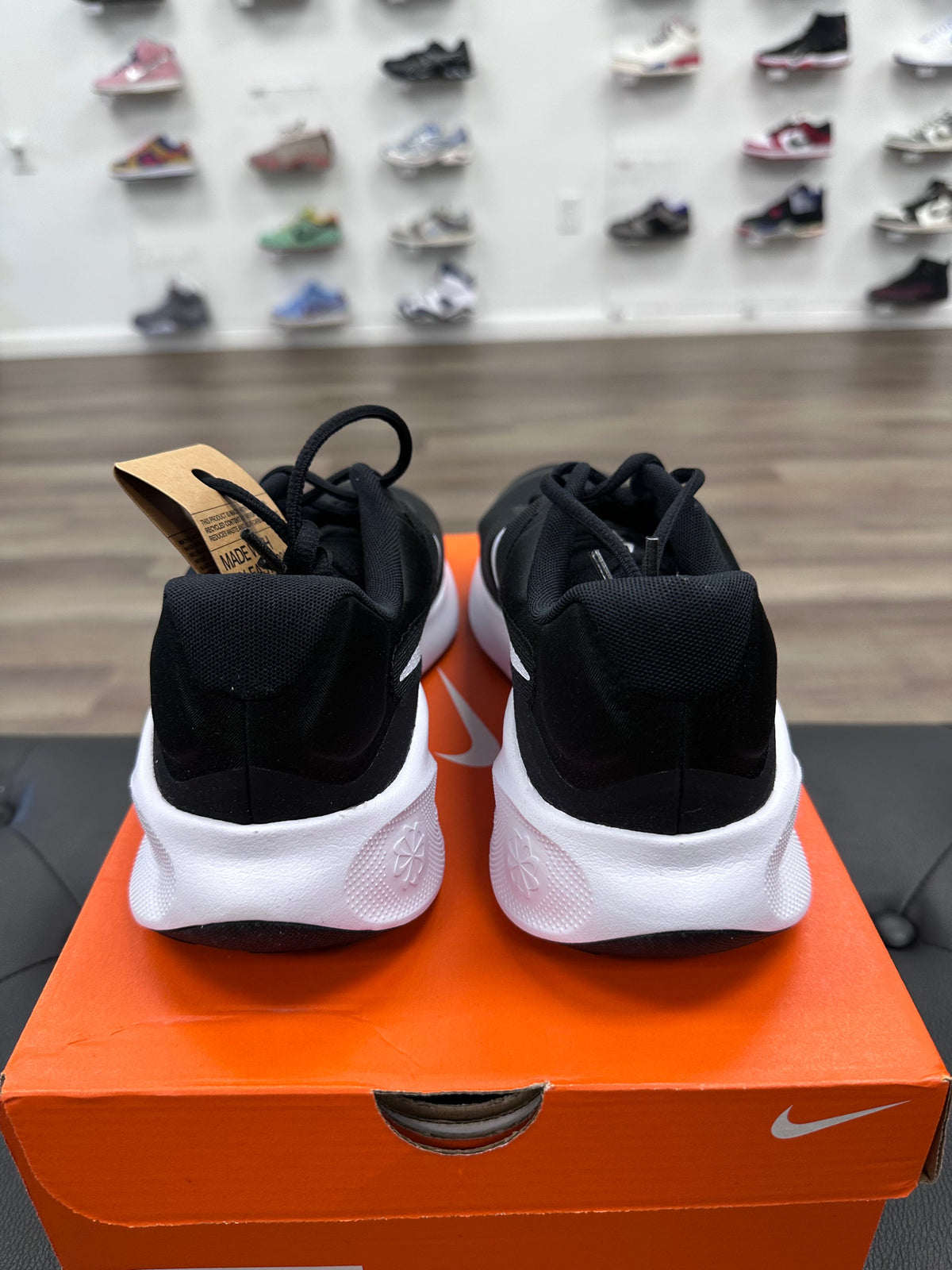 Nike Revolution 7 Black White (Women's)
