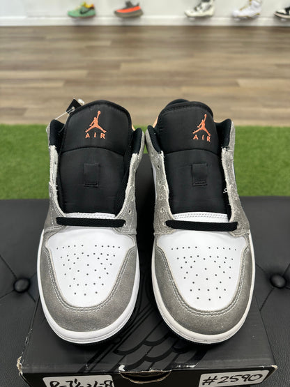 Jordan 1 Low SE Flight Club