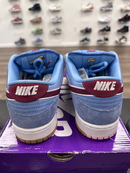 Nike SB Dunk Low Philadelphia Phillies - Size 11 (U)