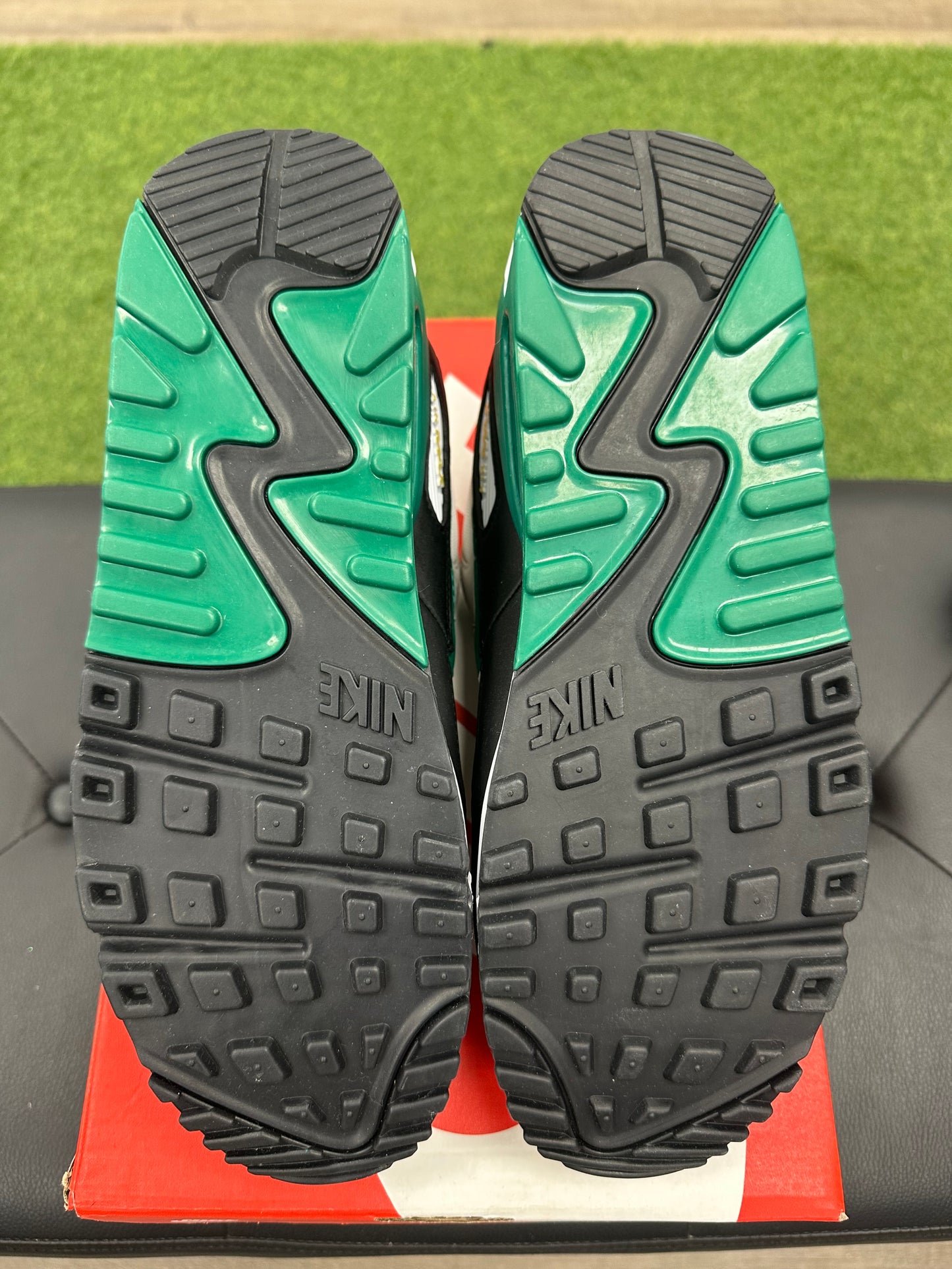 Nike Air Max 90 Malachite - Size 10