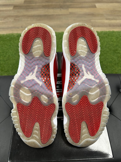 Jordan 11 Retro Cherry (2022) - Size 10.5 (U)