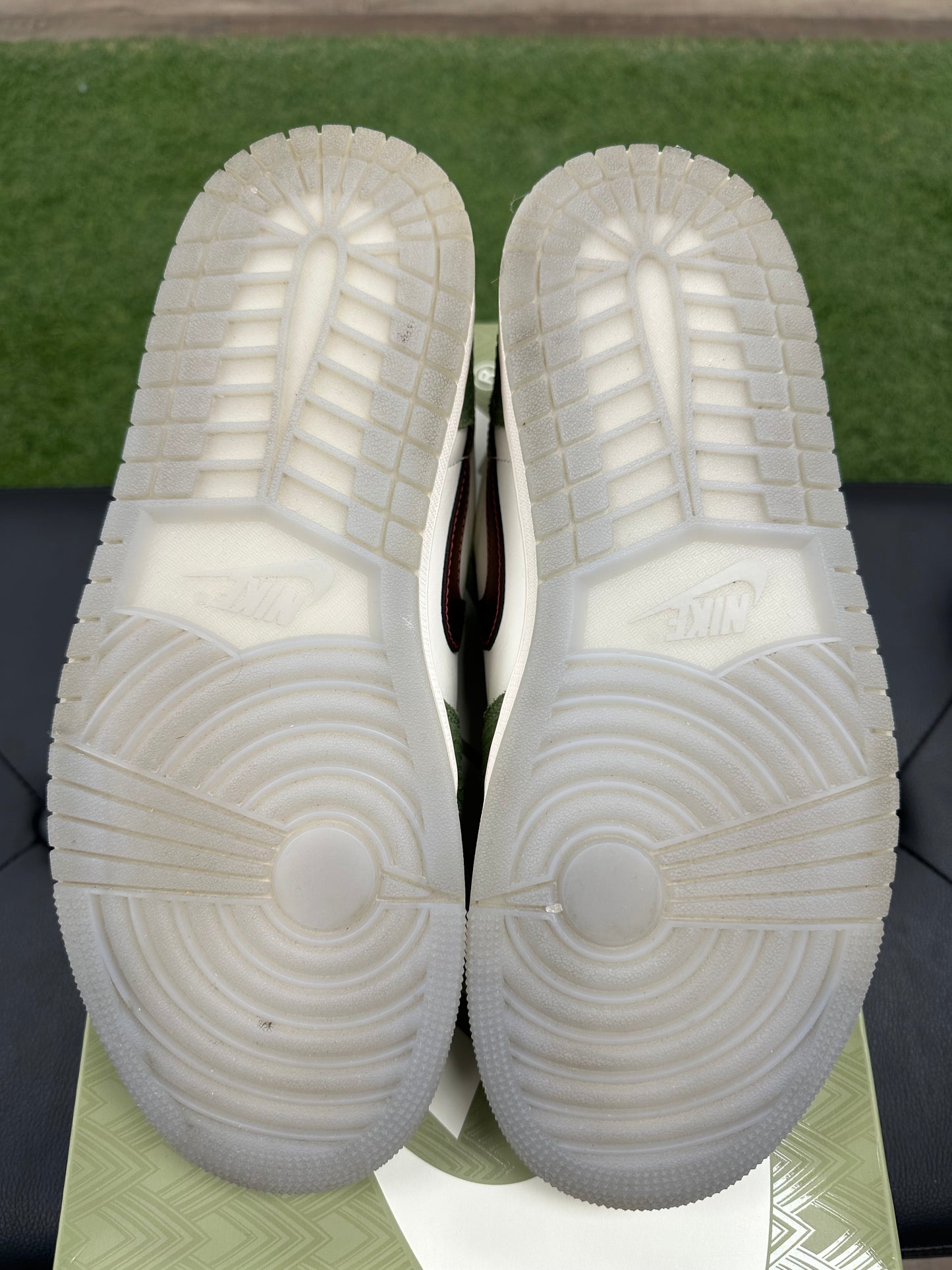 Jordan 1 Retro Low OG Year of the Dragon (2024) - Size 9.5 (U)