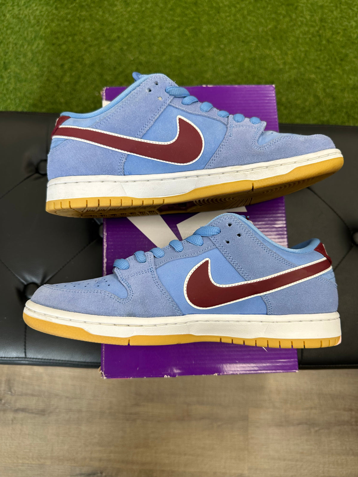 Nike SB Dunk Low Philadelphia Phillies