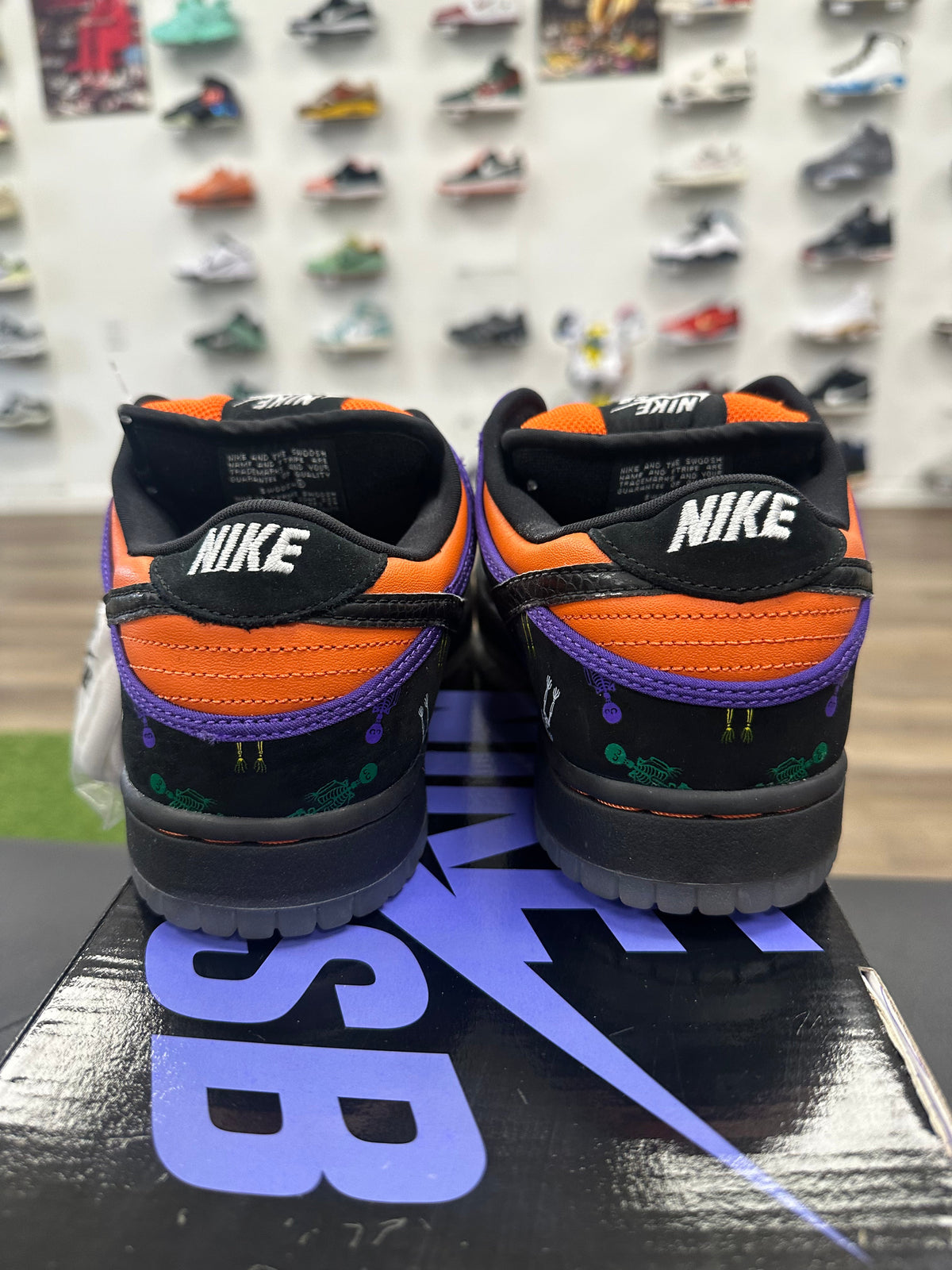 Nike SB Dunk Low Day of the Dead