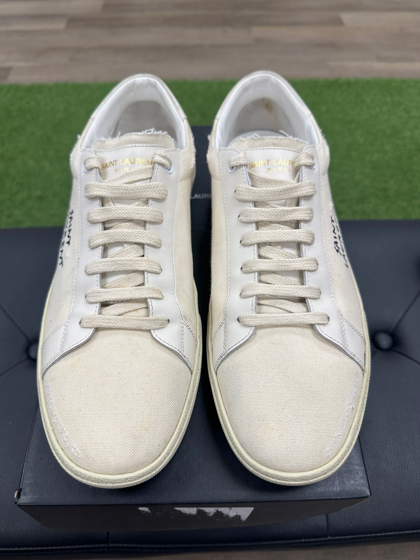 Saint Laurent Distressed Canvas Court Classic Panna - Size 12 (U)