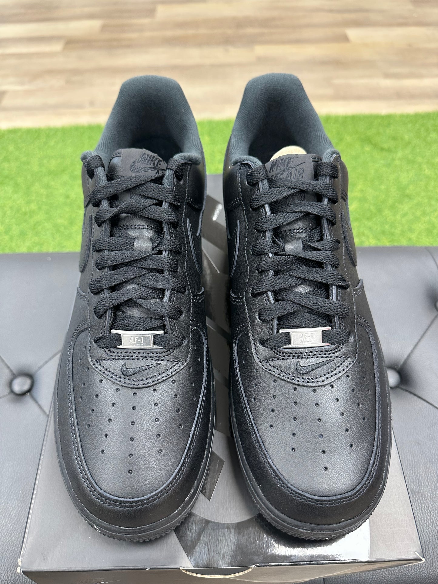 Nike Air Force 1 Low Supreme Black - Size 10