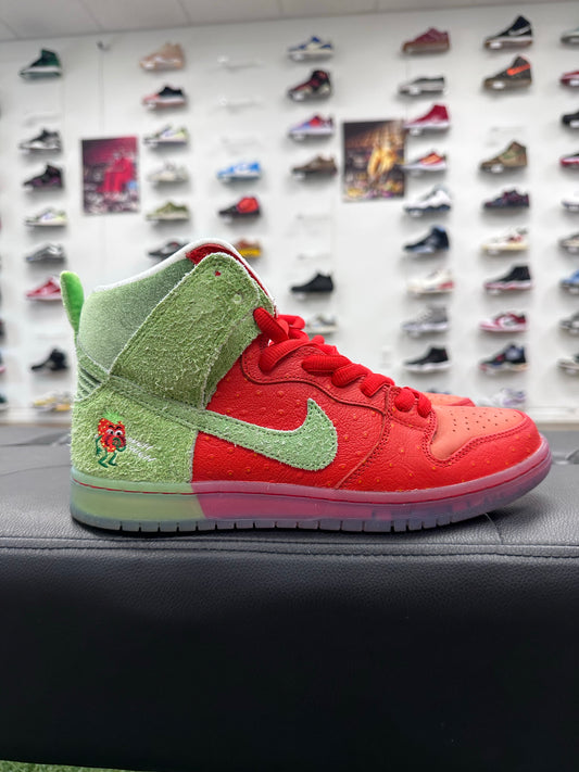 Nike SB Dunk High Strawberry Cough