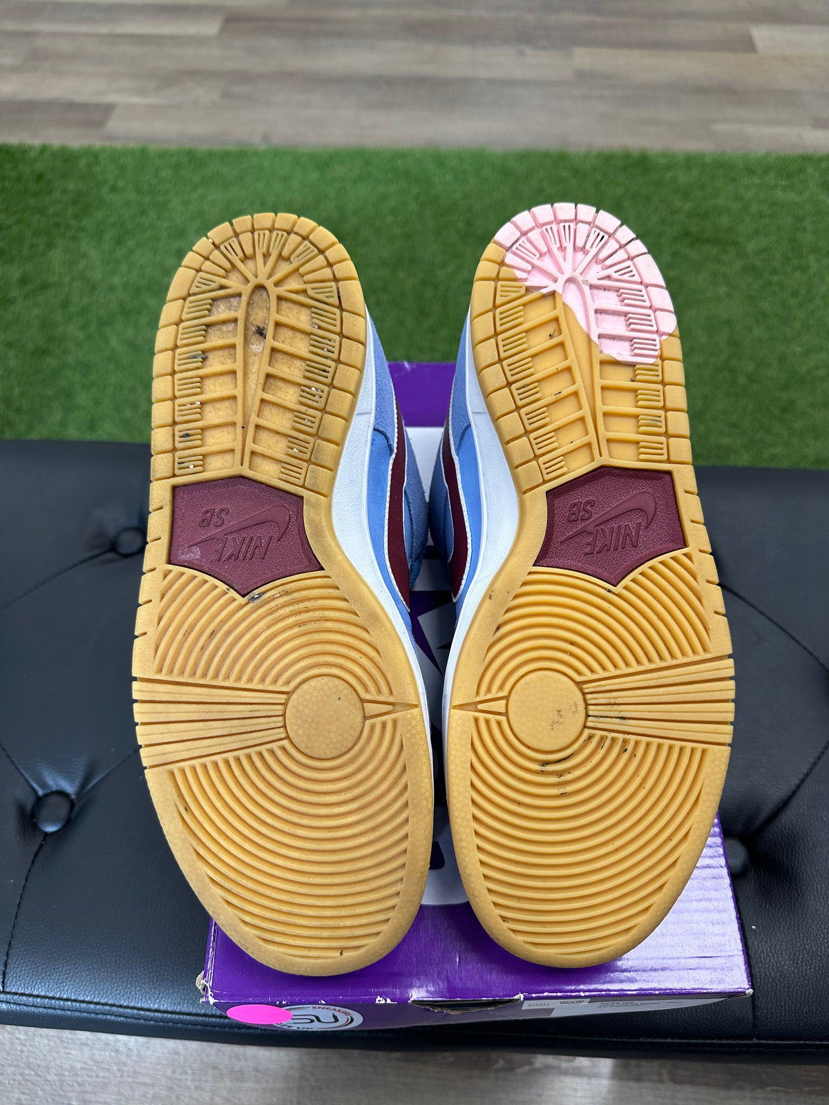 Nike SB Dunk Low Philadelphia Phillies