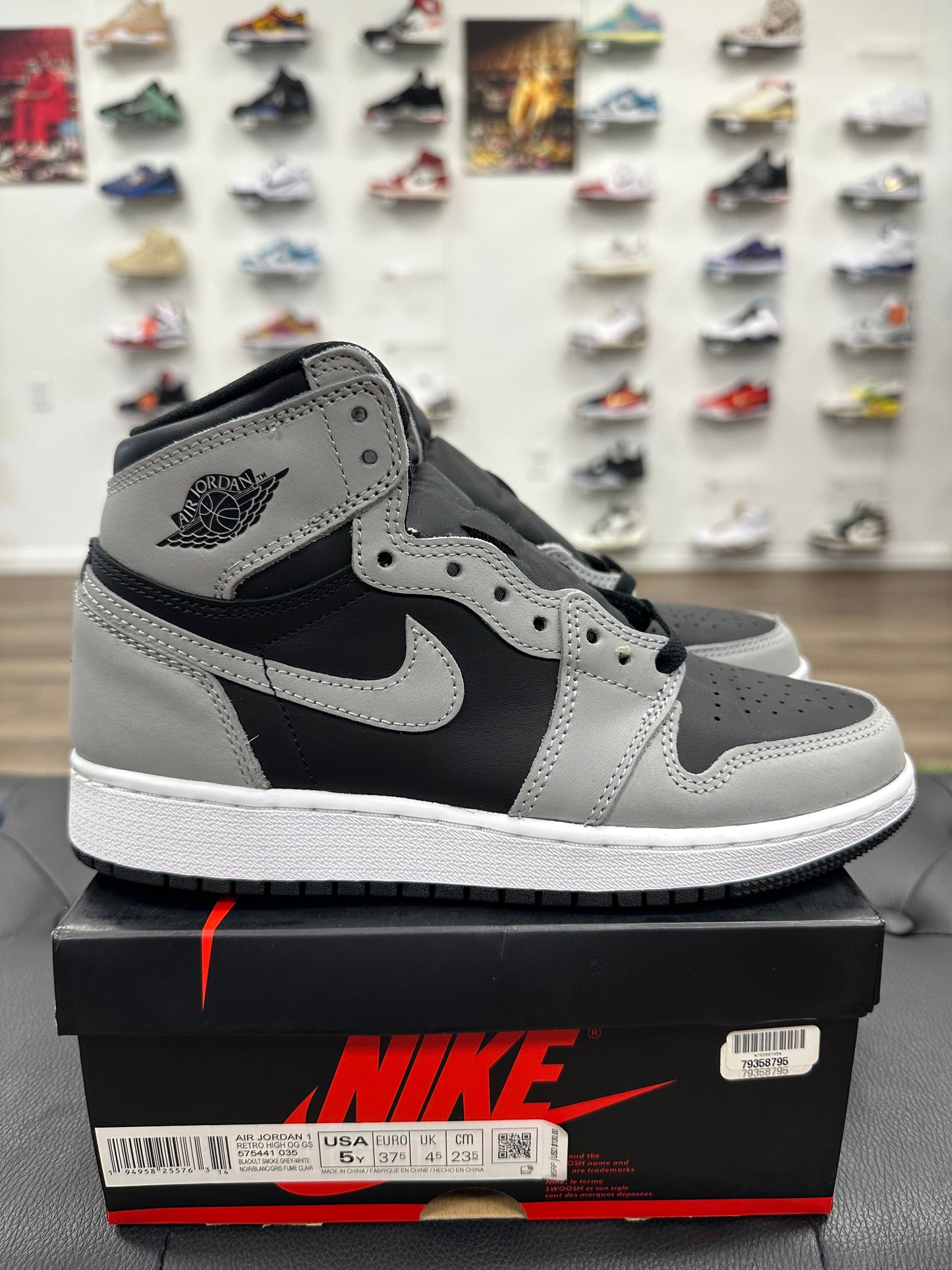 Jordan 1 Retro High Shadow 2.0 (GS) - Size 5 (U)