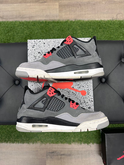 Jordan 4 Retro Infrared (GS) - Size 5Y (U)