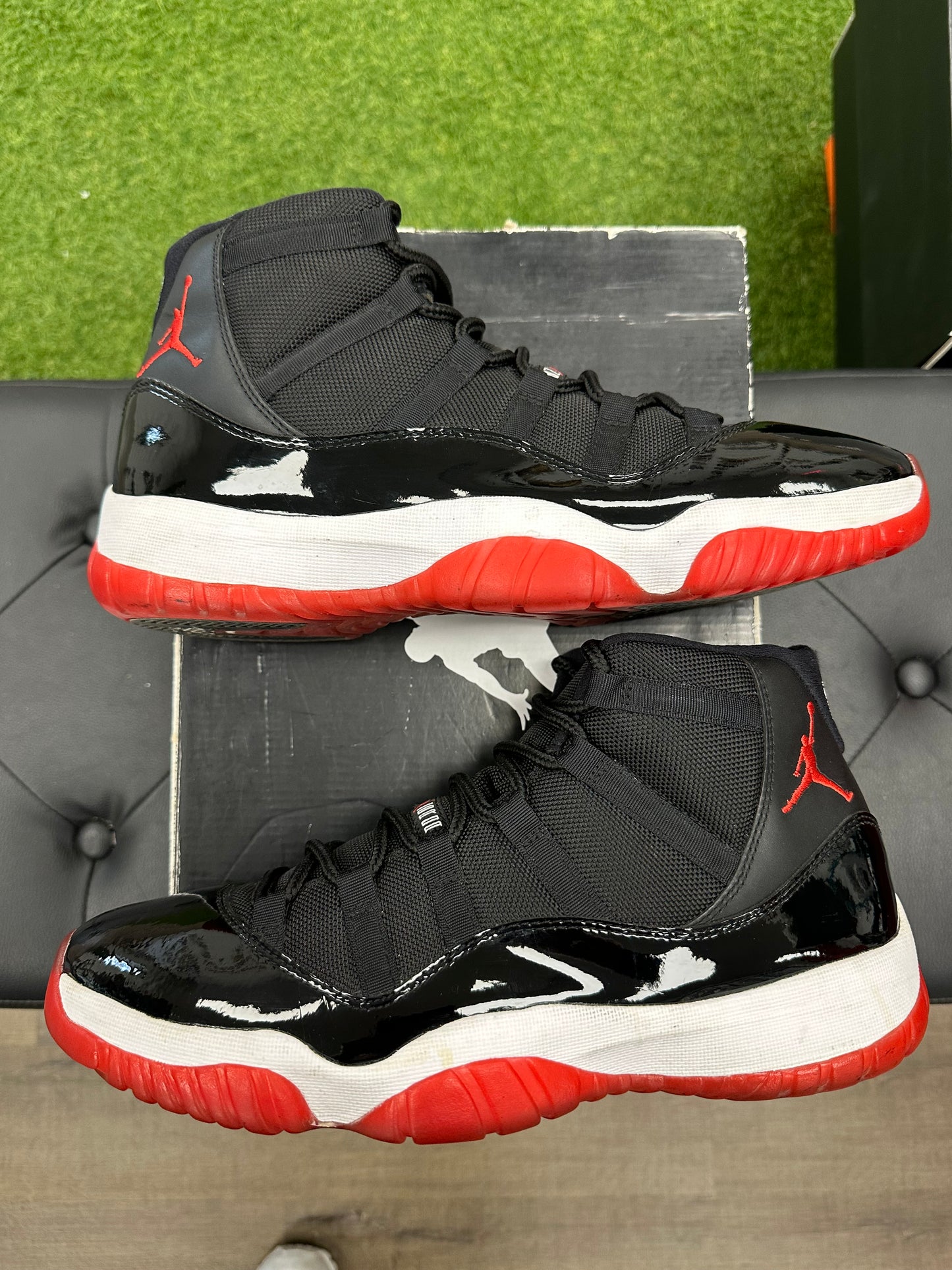 Jordan 11 Retro Playoffs (2012) - Size 12 (U)