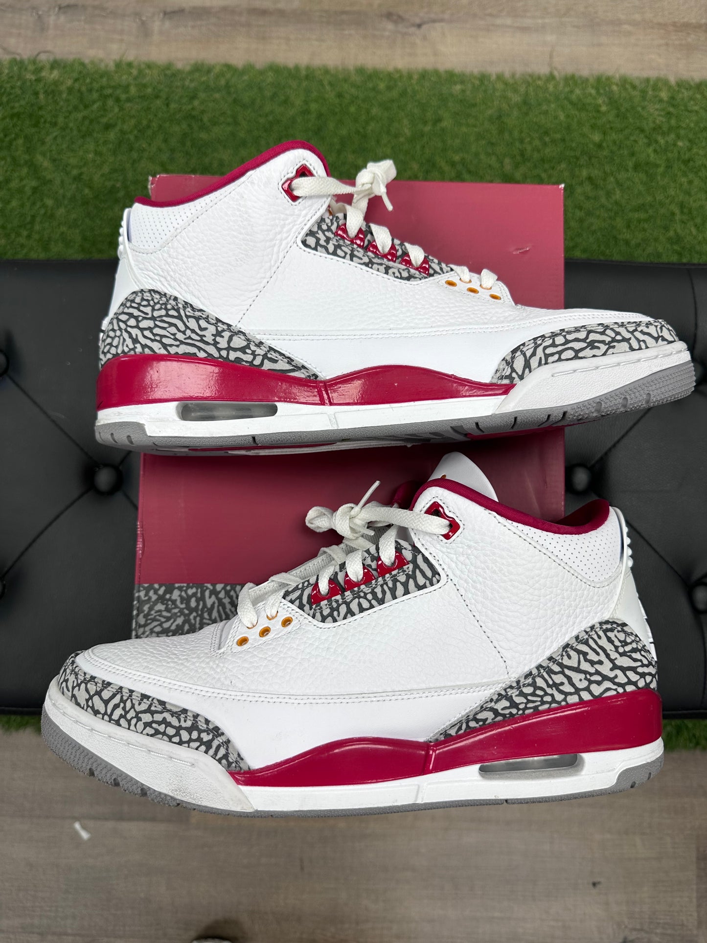 Jordan 3 Retro Cardinal Red - Size 12 (U)